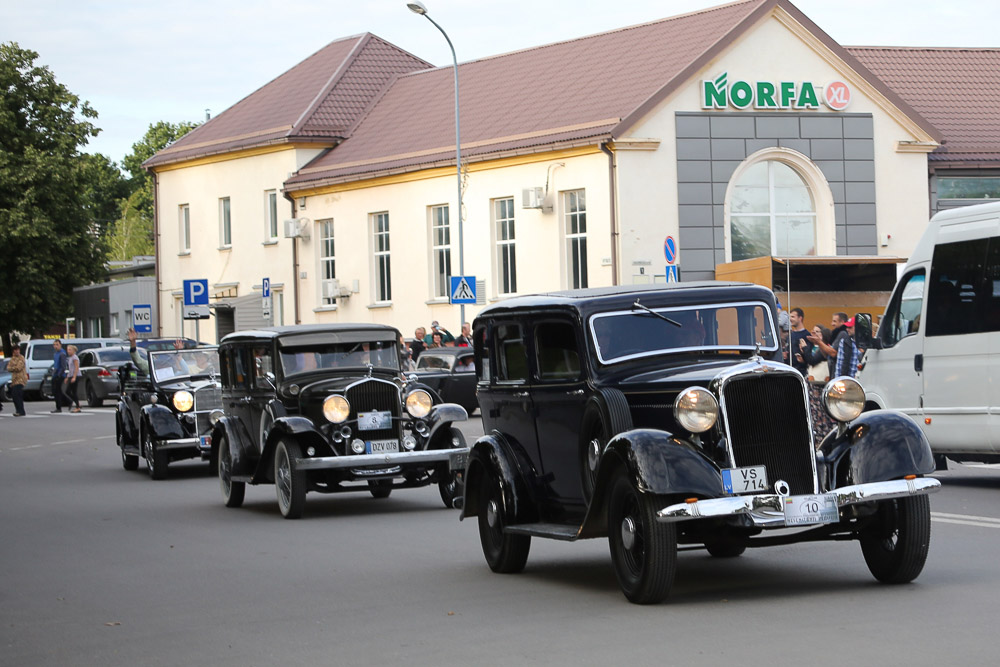 The parade in Birzai.jpg